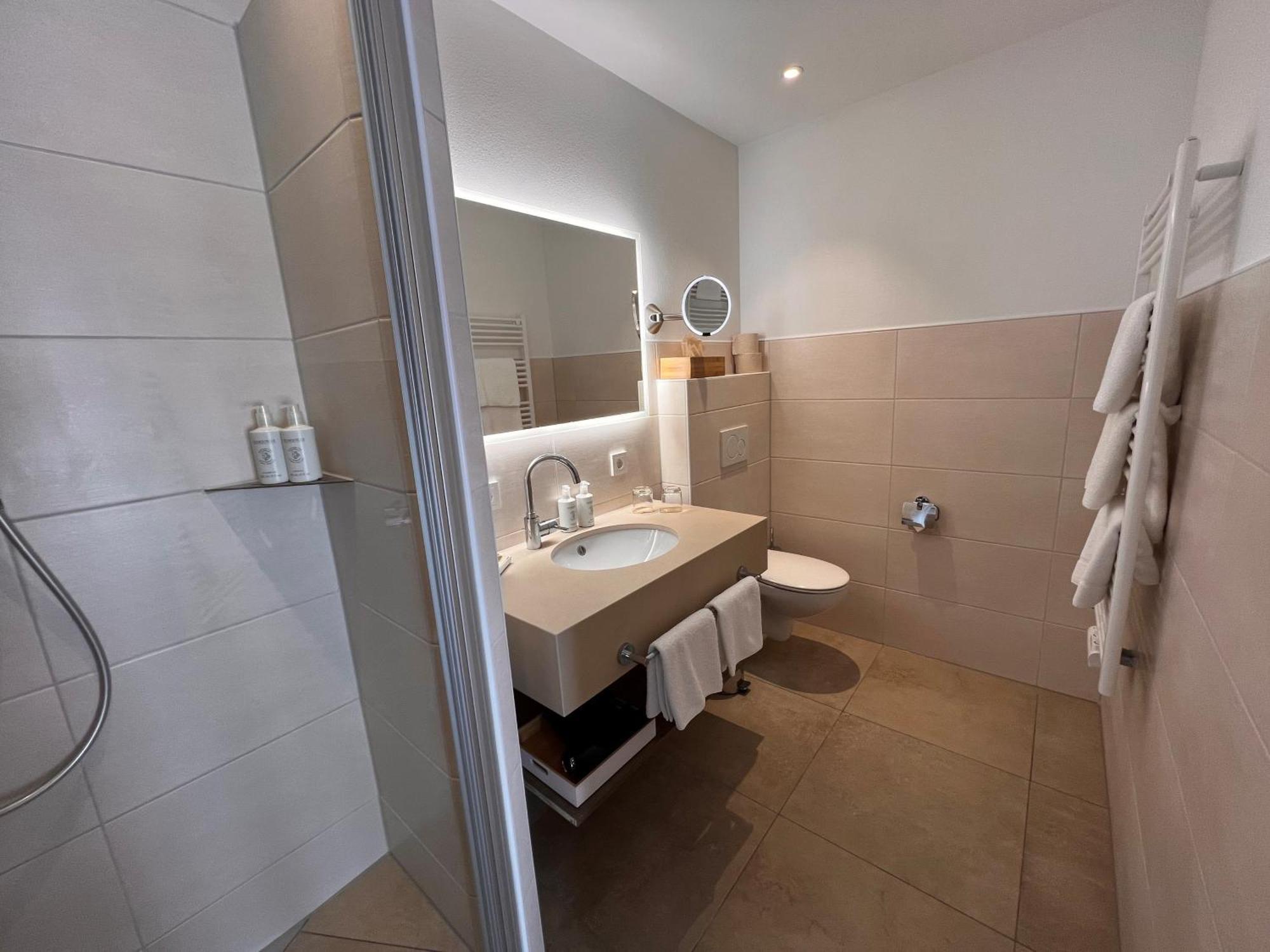 Adler Haeusern Gourmet & Spa Hotel Zewnętrze zdjęcie